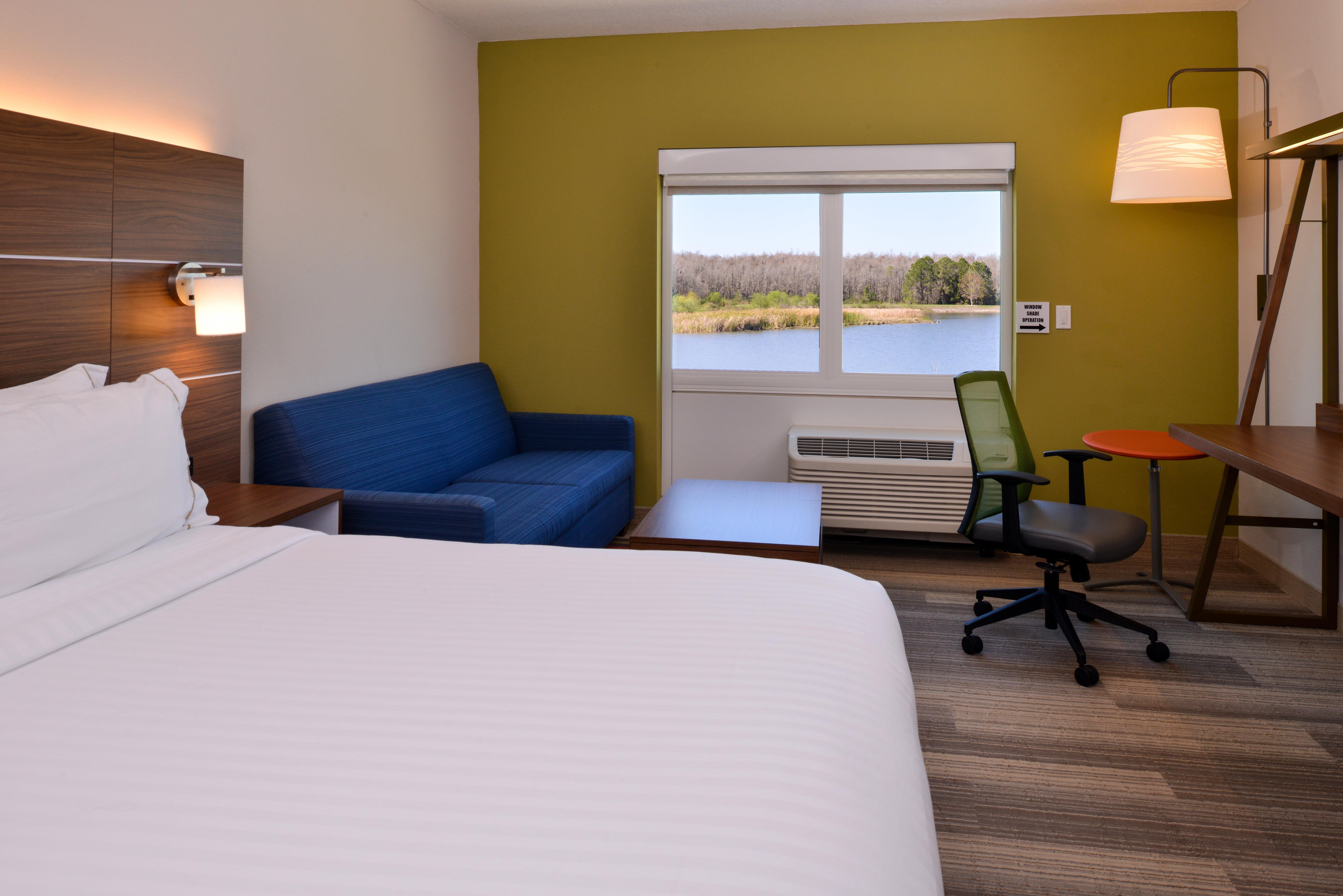 Holiday Inn Express & Suites Trinity By Ihg Exterior foto