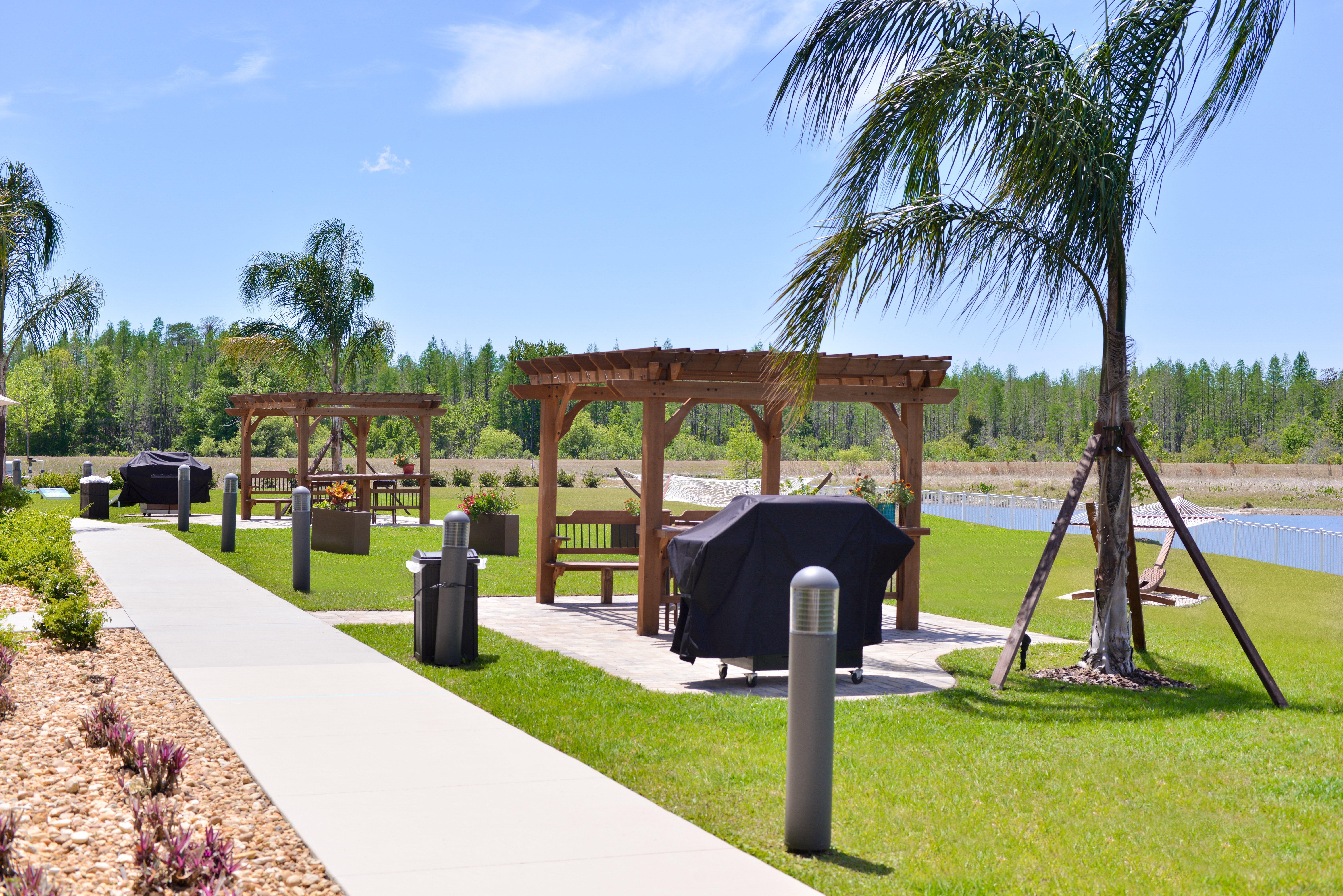 Holiday Inn Express & Suites Trinity By Ihg Exterior foto